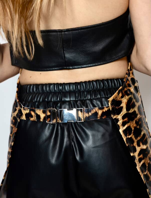 The Vanta Underground Apron – Larisa Love